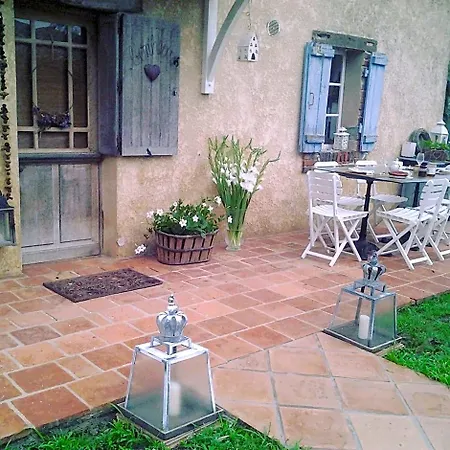 Couette-café Les Hotes Des Guillemets
