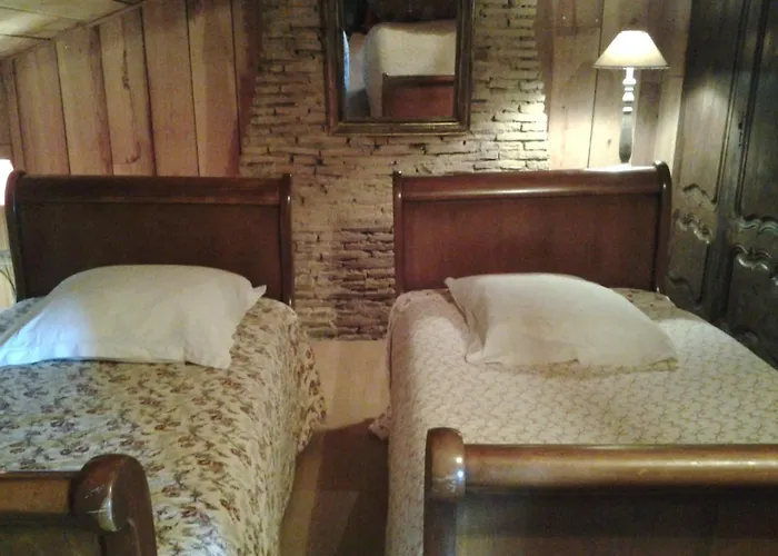 Bed & Breakfast Les Hotes Des Guillemets