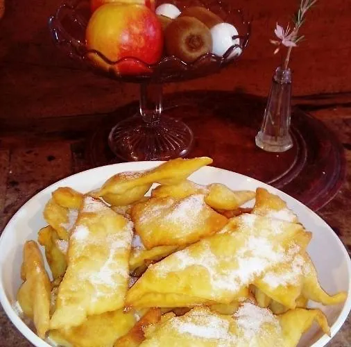 Les Hotes Des Guillemets 3*