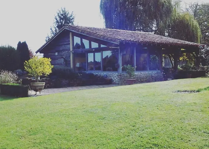 Les Hotes Des Guillemets